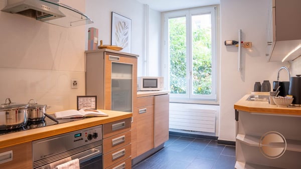 BELLE ÉPOQUE CHARM - 3.5-ROOM / 2-BEDROOM BOUTIQUE SERVICED APARTMENT 11