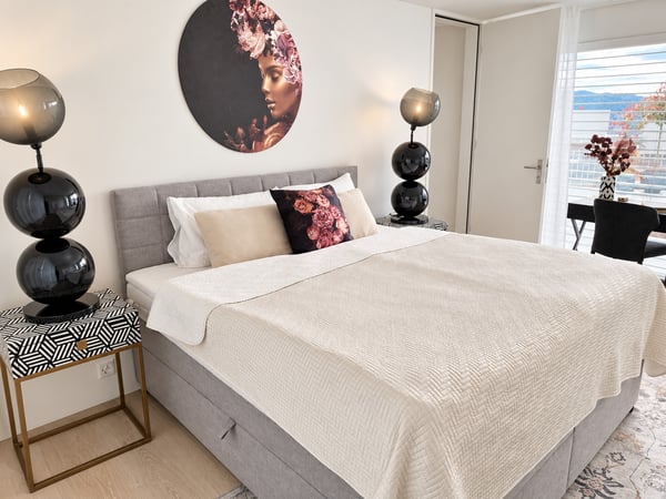 PRECIOUS PENTHOUSE LIVING – ÜBER DEN DÄCHERN ZÜRICHS 13