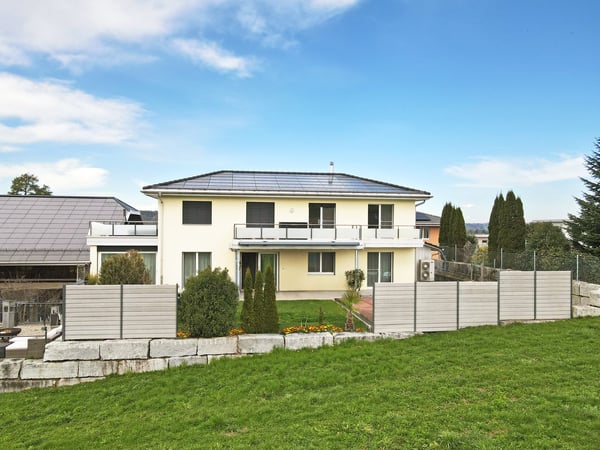 EINFAMILIENHAUS FÜR EXKLUSIVE ANSPRÜCHE mit Jacuzzi-Pool an bevorzugter Lage 2