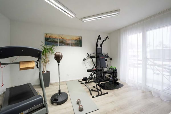 EINFAMILIENHAUS FÜR EXKLUSIVE ANSPRÜCHE mit Jacuzzi-Pool an bevorzugter Lage 7