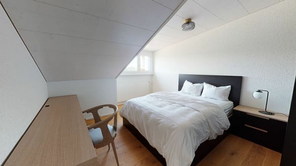 Möbelierte Dachwohnung an zentraler Lage 4