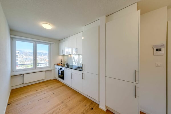 Moderne 4.5 ZW an zentraler Lage 1