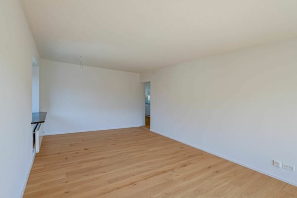 Moderne 4.5 ZW an zentraler Lage 7