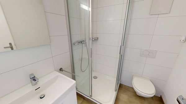 Moderne 2.5 Zimmer-Wohnung an zentraler Lage 3