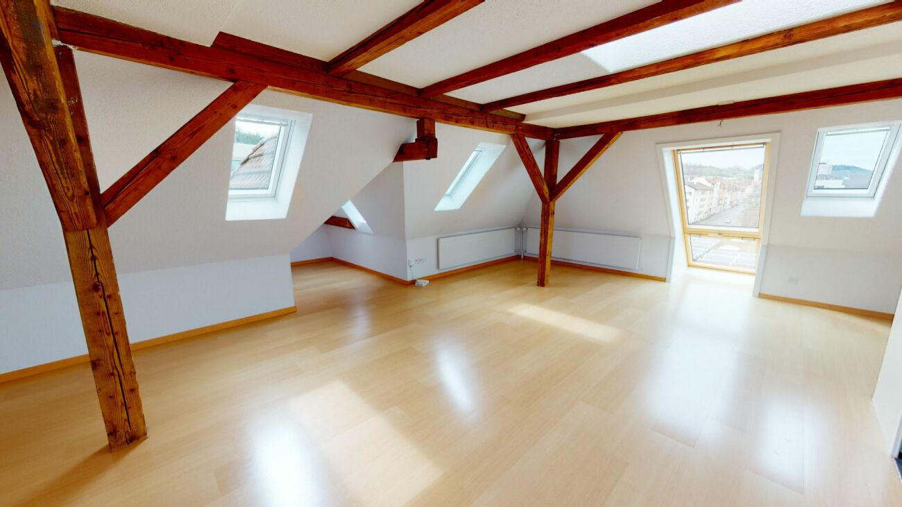 2 Zimmer Maisonette Dach-Wohnung