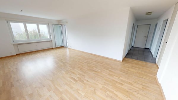 Grosszügige 4.5 Zimmer-Wohnung 5