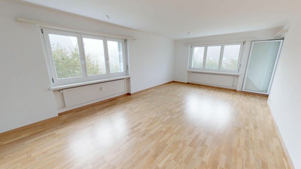 Grosszügige 4.5 Zimmer-Wohnung 6