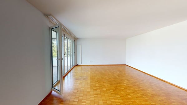 Stadtnahe 4.5 Zimmer Wohnung 4