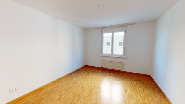 Stadtnahe 4.5 Zimmer Wohnung 9