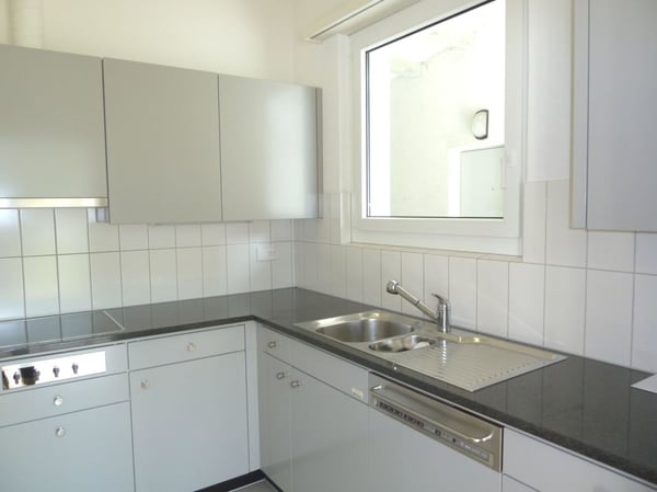 Grosse helle 4.5 Zimmer Familienwohnung 5