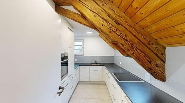 4.5 Zimmer-Maisonettewohnung / kann auch als Büro genutzt werden 3