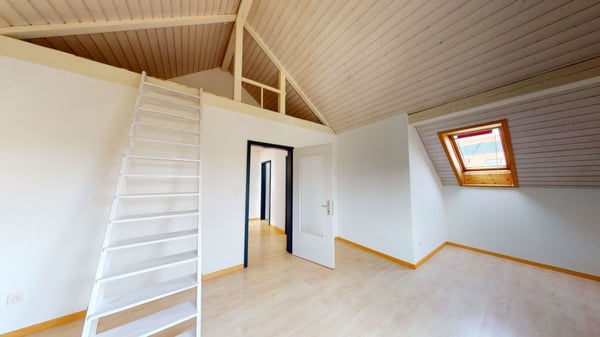 Schöne 2.5 Zimmer-Dachwohnung an guter Lage 6