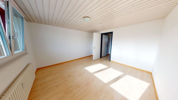 Schöne 2.5 Zimmer-Dachwohnung an guter Lage 9