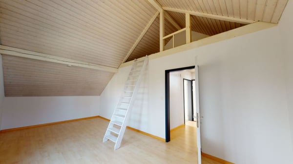 Schöne 2.5 Zimmer-Dachwohnung an guter Lage 5