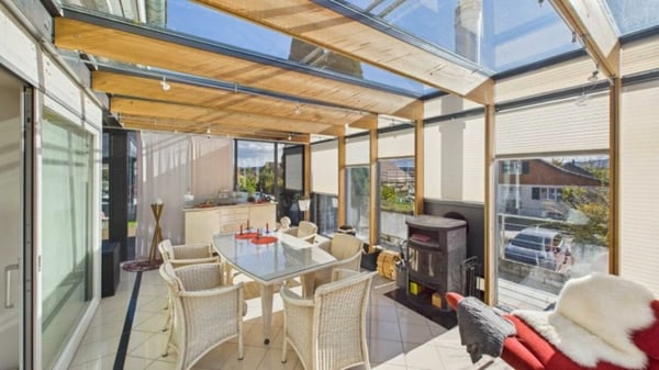 Offene Architektur mit grossem Grundstück 7