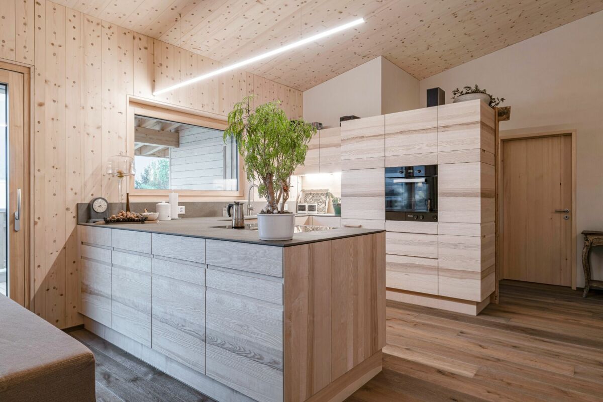 Überbauung Sunnegg - Wohntraum in Holz100