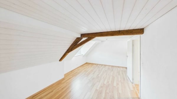 Viele Nutzungsmöglichkeiten mit 7.5 - Zimmer 7