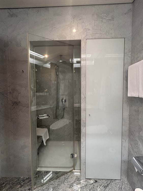 2.5-Zimmer-Attika-Wohnung im Zentrum von St. Gallen 8
