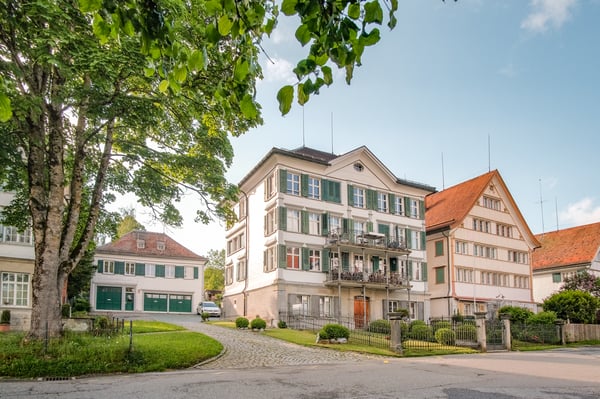 Aussenparkplatz zu vermieten gegenüber SPAR nahe Bahnhof 2
