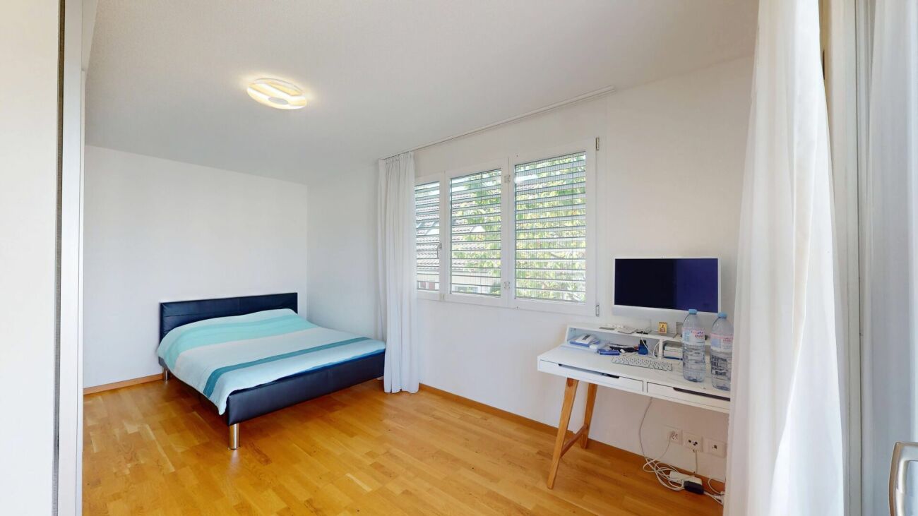 8 Zimmer Einfamilienhaus mit Einliegerwohnung
