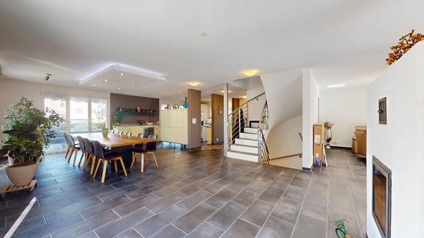8 Zimmer Einfamilienhaus mit Einliegerwohnung 7
