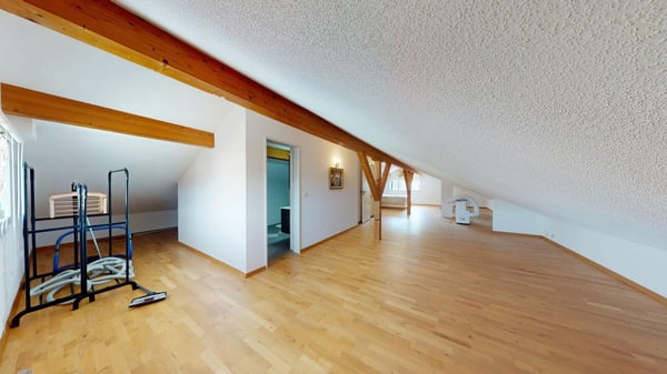8 Zimmer Einfamilienhaus mit Einliegerwohnung 18