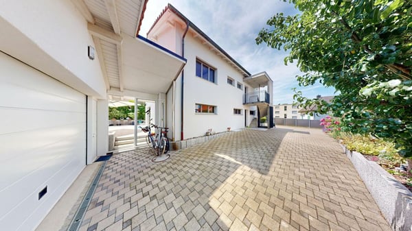 8 Zimmer Einfamilienhaus mit Einliegerwohnung 24