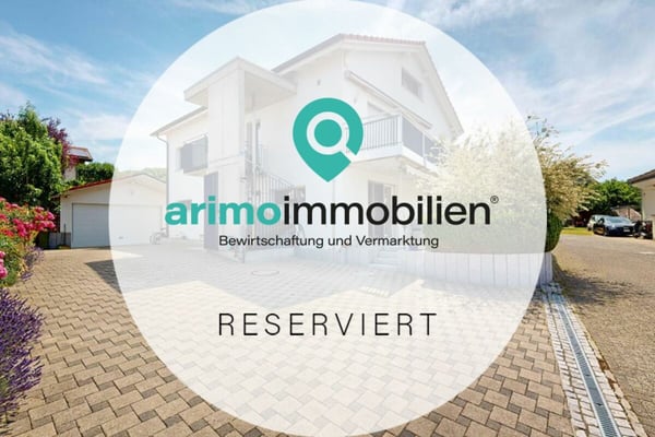 8 Zimmer Einfamilienhaus mit Einliegerwohnung 1
