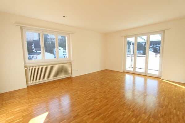 Aarau / 3 Zimmer Wohnung 3. OG links 4