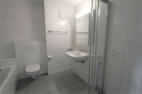 SCHÖNE WOHNUNG MIT GROSSEM BALKON 7