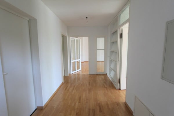 Frick / 3.5 Zimmer-Wohnung 1. OG 8