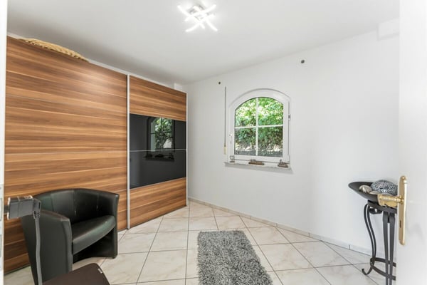Freistehendes Einfamilienhaus 10