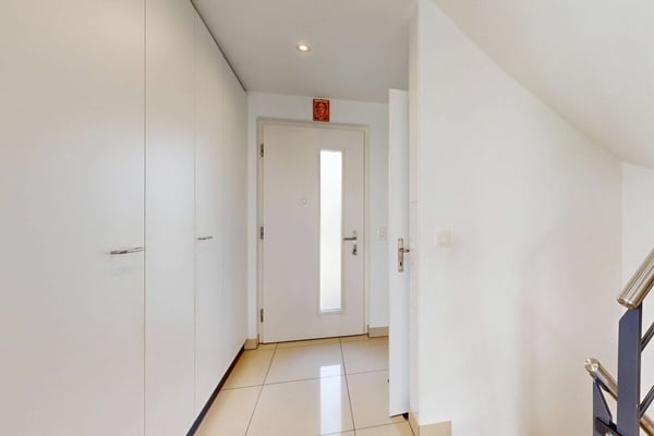 6.5 Zimmer Eckhaus in Schlieren 13