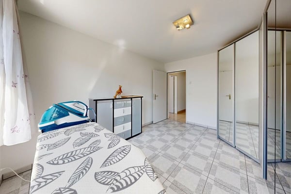 6.5 Zimmer Eckhaus in Schlieren 21
