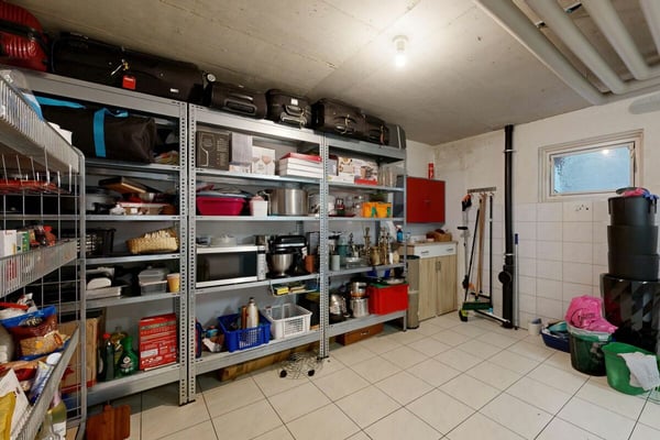 6.5 Zimmer Eckhaus in Schlieren 33