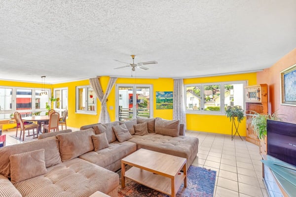 GUT GELEGEN & FUNKTIONAL GESCHNITTEN 7