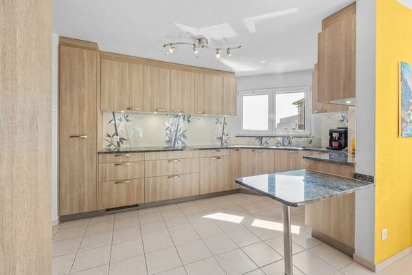 GUT GELEGEN & FUNKTIONAL GESCHNITTEN 3