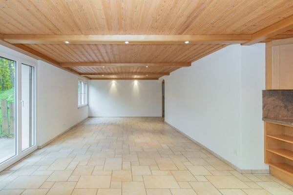 Grosszügige 1.5-Zimmer-Gartenwohnung - Komfortables Wohnen mit Wintergarten und privatem Aussenbereich 3