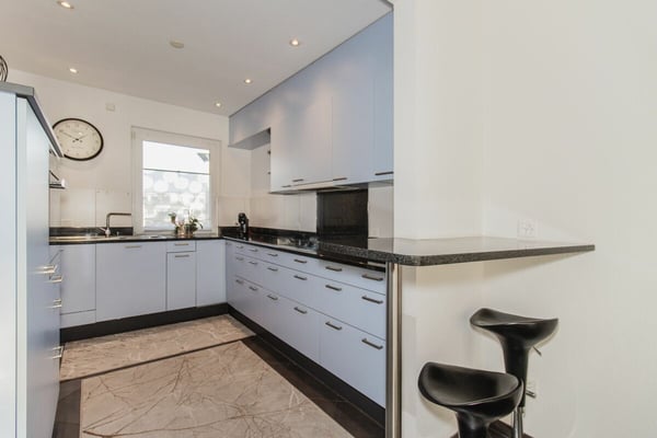 Grosszügiges 1.5-Zimmer-Reiheneinfamilienhaus an bevorzugter Wohnlage 5