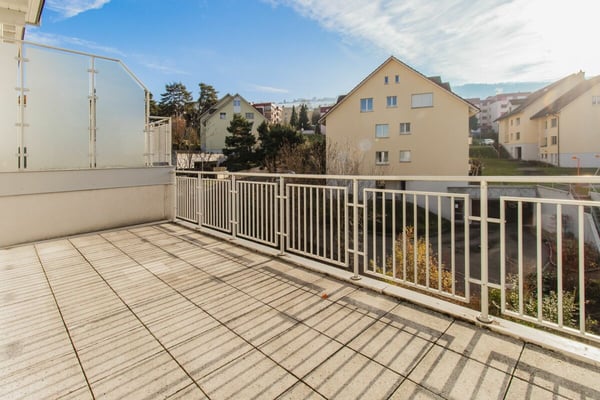 Grosszügiges 1.5-Zimmer-Reiheneinfamilienhaus an bevorzugter Wohnlage 12