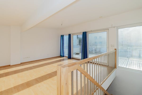 Grosszügiges 1.5-Zimmer-Reiheneinfamilienhaus an bevorzugter Wohnlage 9