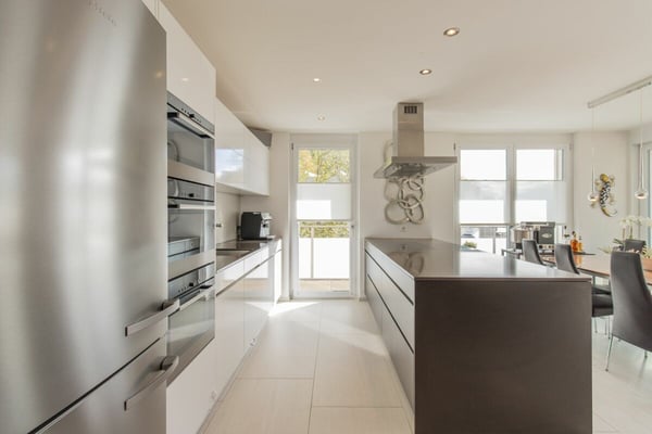 Hochwertige 1.5-Terrassenwohnung - Exklusives Wohnerlebnis mit spektakulärer Weitsicht 8