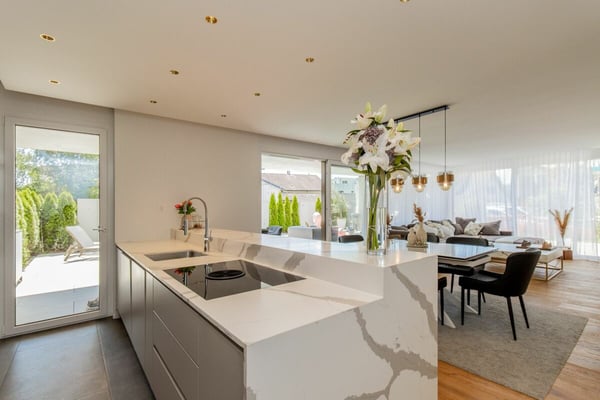 Design trifft Wohnkomfort - 1.5-Zimmer-Einfamilienhaus mit hochwertigem Ausbau und Aussenpool 9