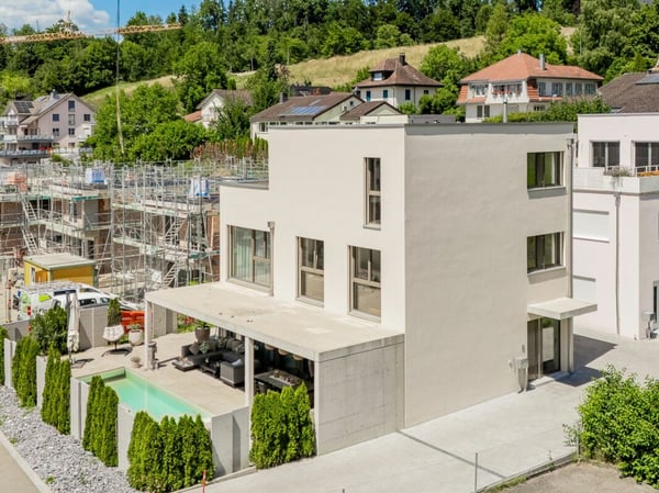 Design trifft Wohnkomfort - 1.5-Zimmer-Einfamilienhaus mit hochwertigem Ausbau und Aussenpool 3