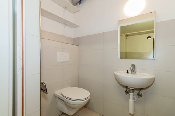 Gewerberäumlichkeiten an zentraler Lage 9