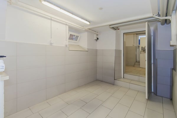 Gewerberäumlichkeiten an zentraler Lage 6