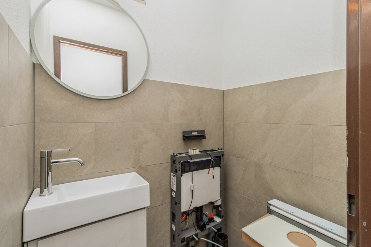 Ruhiges Wohnen mit Weitblick, Wintergarten & Smart Home