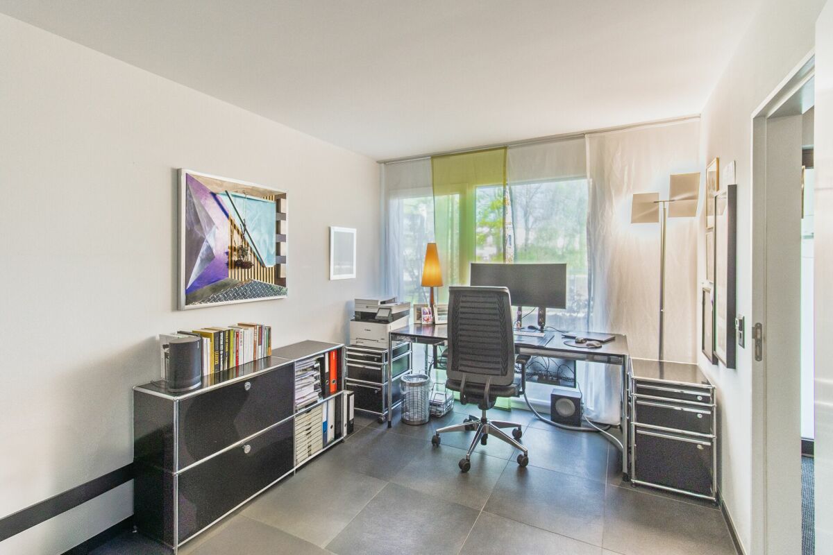 Modernes 6.5-Zimmer-Terrassenhaus mit Weitsicht und grosszügigem Aussenbereich