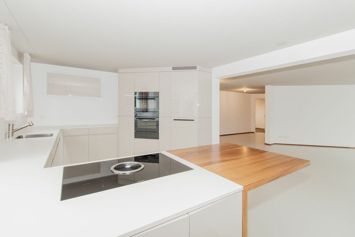Grosses 6.5-Zimmer DEFH an bevorzugter Wohnlage - modernisiert und sofort bezugsbereit