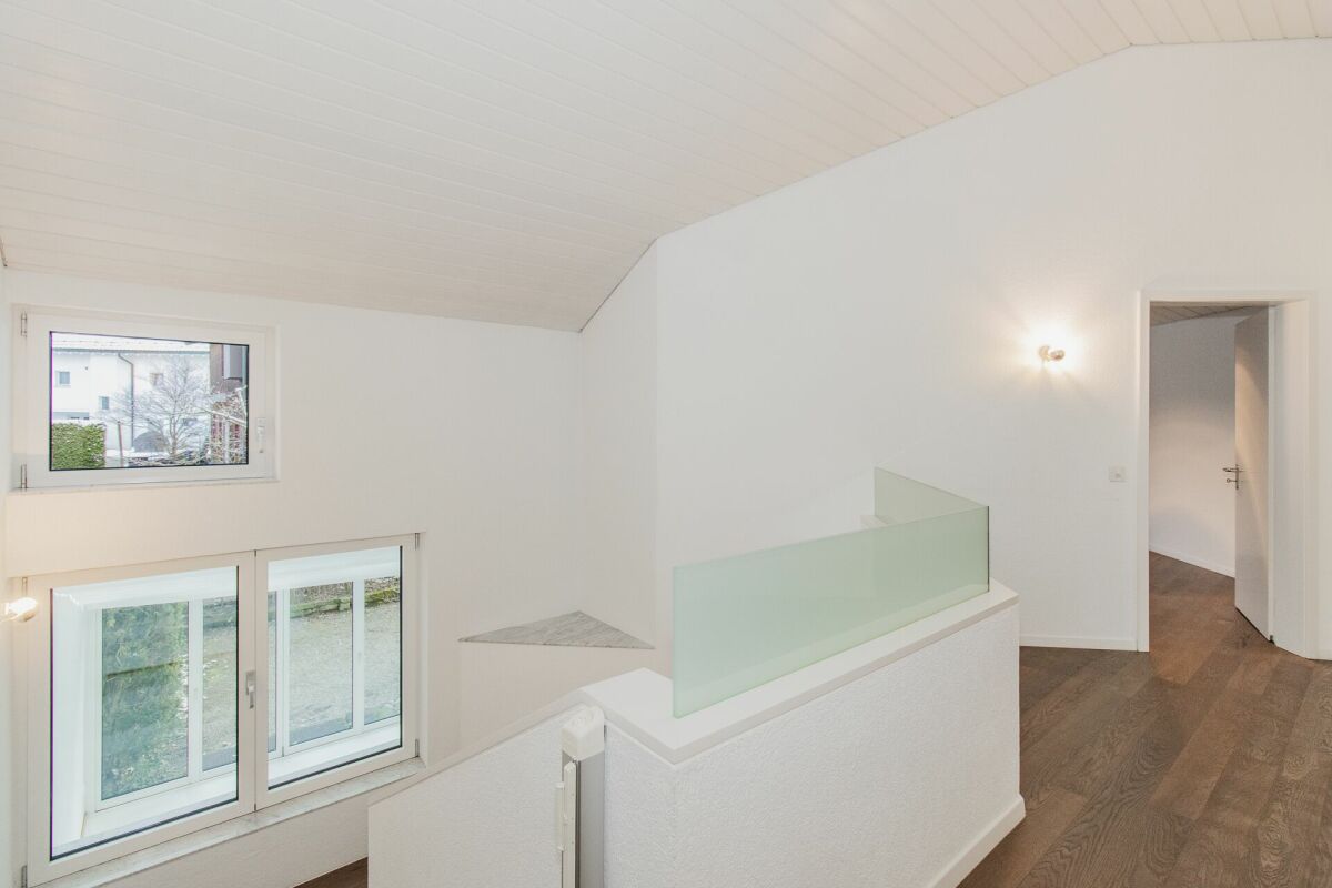 Grosses 6.5-Zimmer DEFH an bevorzugter Wohnlage - modernisiert und sofort bezugsbereit